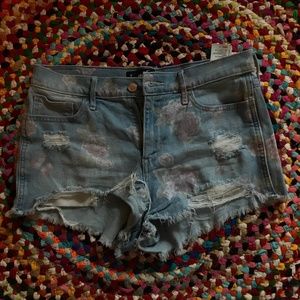 Rose Printed High Rise Short Shorts